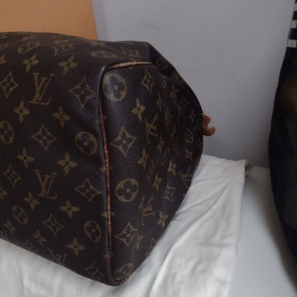 🤎🧡 Authentic Louis Vuitton Speedy 35 in monogram 🧡🤎 - Picture 10 of 17